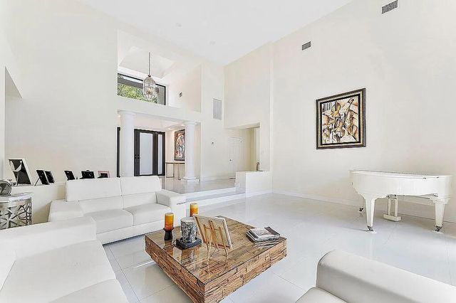 4551 NW 26th Place, Boca Raton, FL 33434