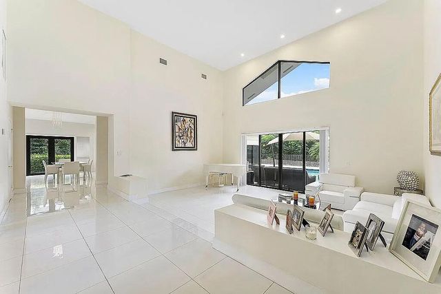4551 NW 26th Place, Boca Raton, FL 33434