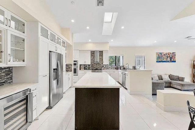 4551 NW 26th Place, Boca Raton, FL 33434
