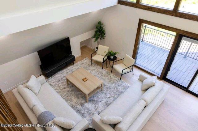 686 Green Lake Road, Athens, NY 12015