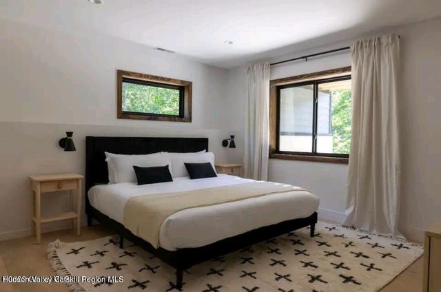 686 Green Lake Road, Athens, NY 12015