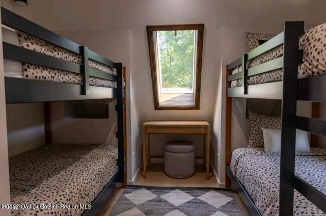 686 Green Lake Road, Athens, NY 12015