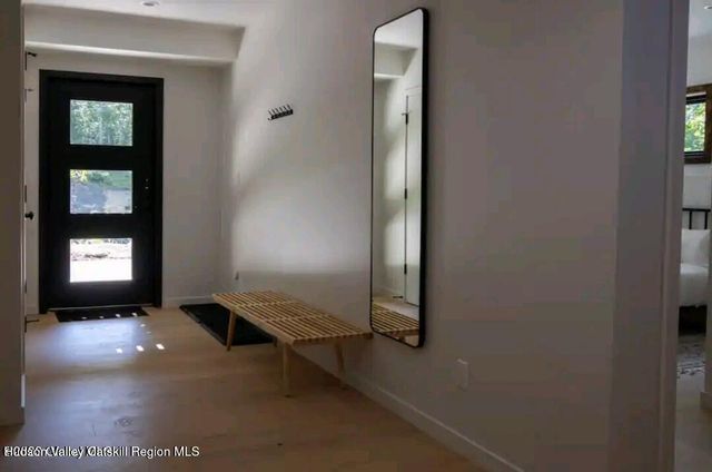 686 Green Lake Road, Athens, NY 12015