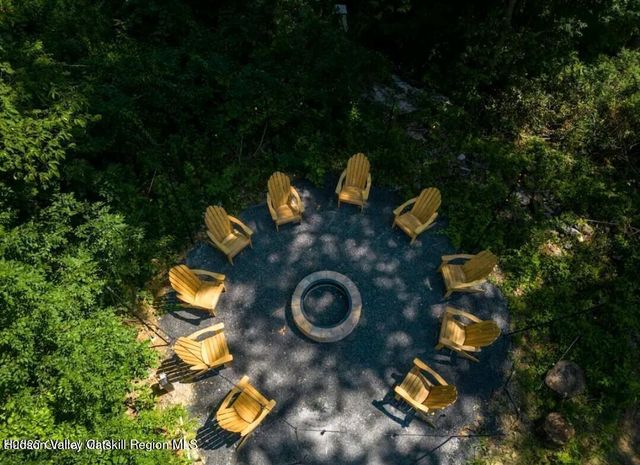 686 Green Lake Road, Athens, NY 12015