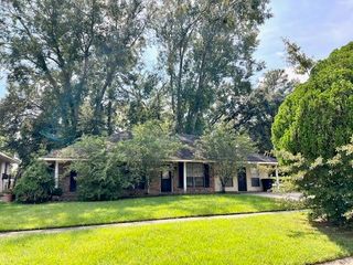 7242 Perimeter Dr, Baton Rouge, LA 70812