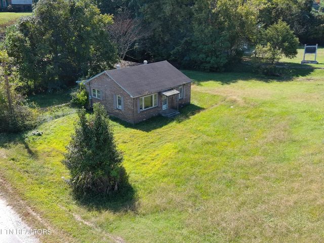 2301 Roane State Hwy, Harriman, TN 37748