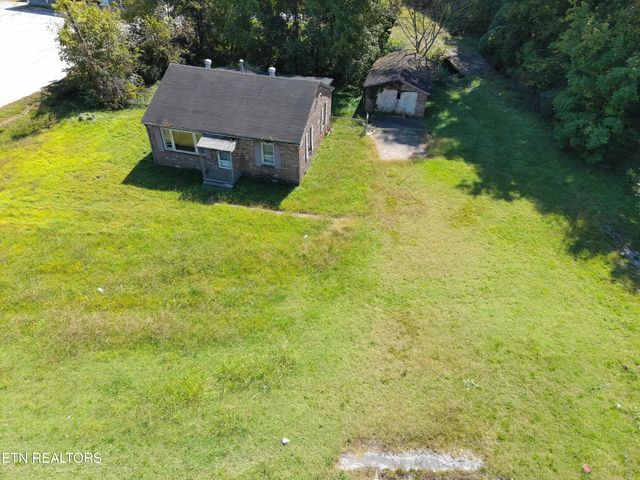2301 Roane State Hwy, Harriman, TN 37748