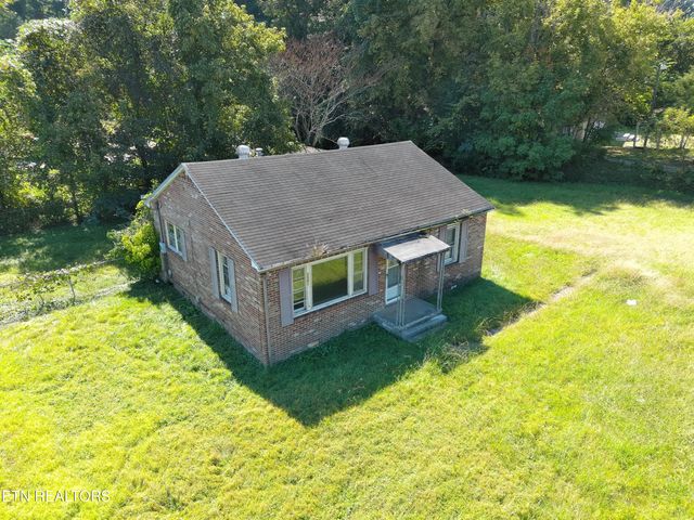 2301 Roane State Hwy, Harriman, TN 37748