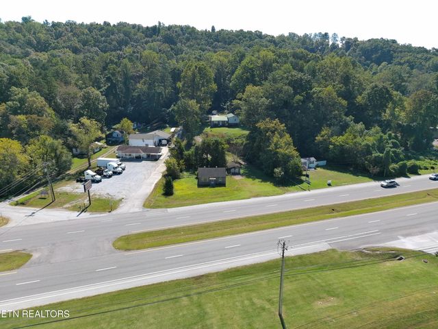 2301 Roane State Hwy, Harriman, TN 37748