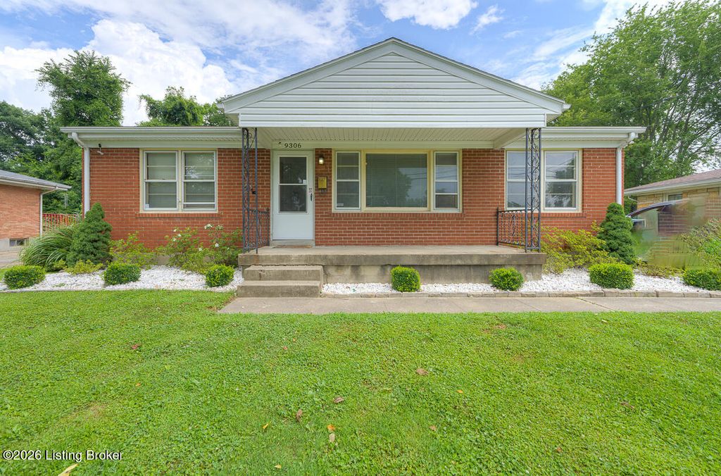 9306 Ponder Ln, Louisville, KY 40272