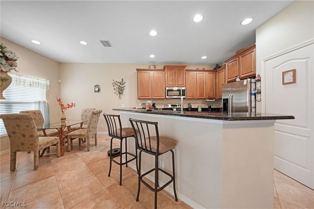 2454 Blackburn CIR, Cape Coral, FL 33991