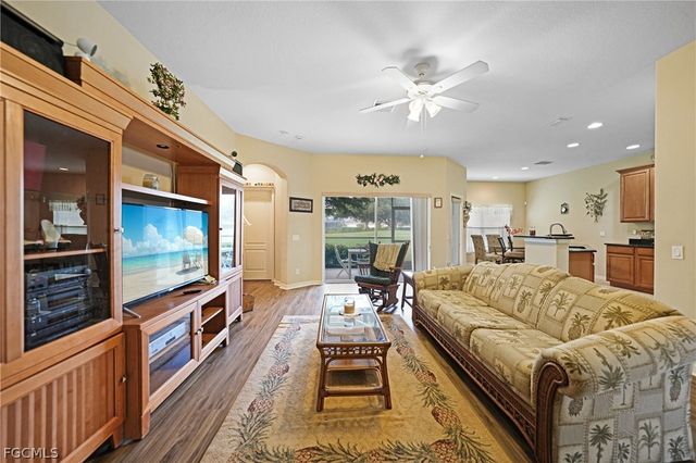 2454 Blackburn CIR, Cape Coral, FL 33991