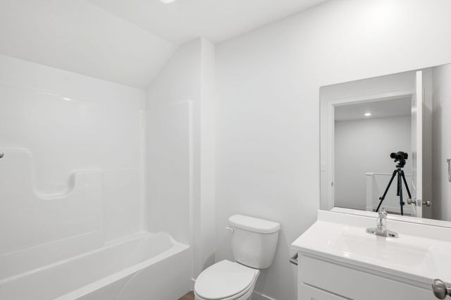 603 N 4TH ST 102, Columbia, MO 65201