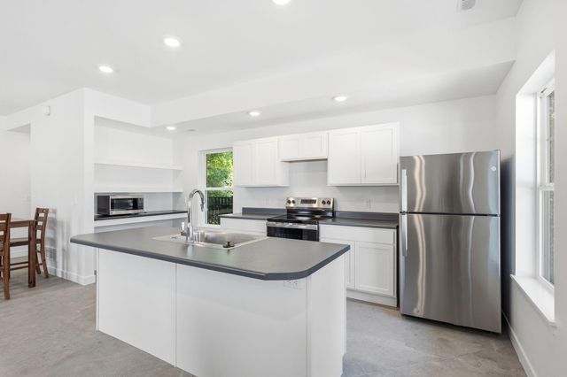 603 N 4TH ST 102, Columbia, MO 65201