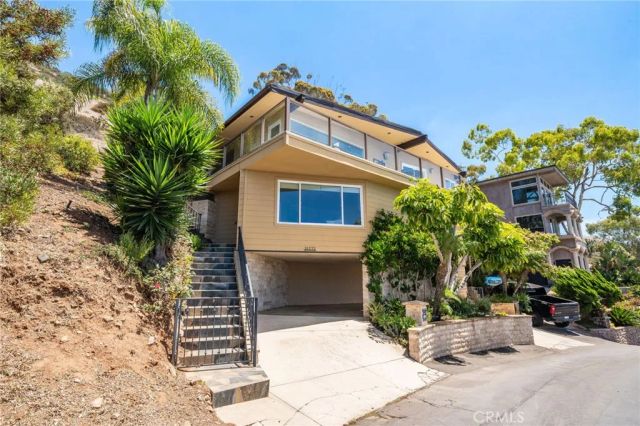 31272 Ceanothus Drive, Laguna Beach, CA 92651