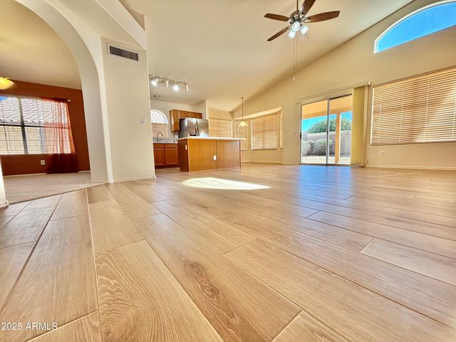 7873 W ADOBE Drive, Glendale, AZ 85308