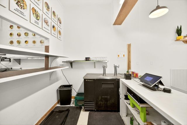 1469 Siskiyou Boulevard, Ashland, OR 97520