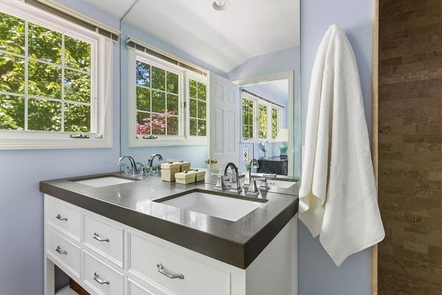 18590 Forest Beach Drive, New Buffalo, MI 49117