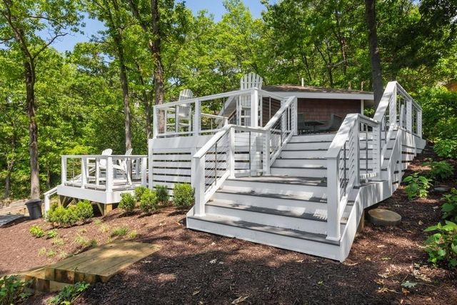 18590 Forest Beach Drive, New Buffalo, MI 49117