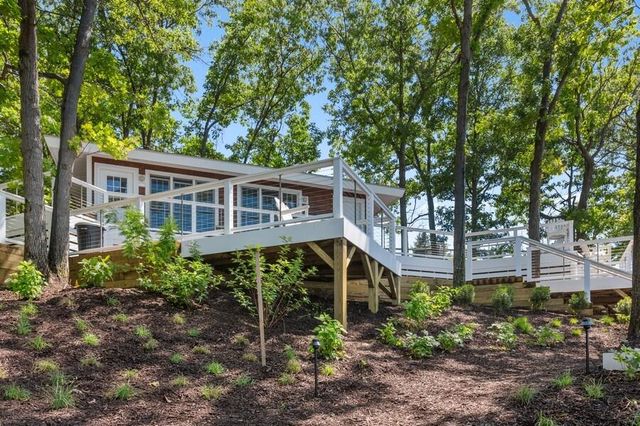 18590 Forest Beach Drive, New Buffalo, MI 49117