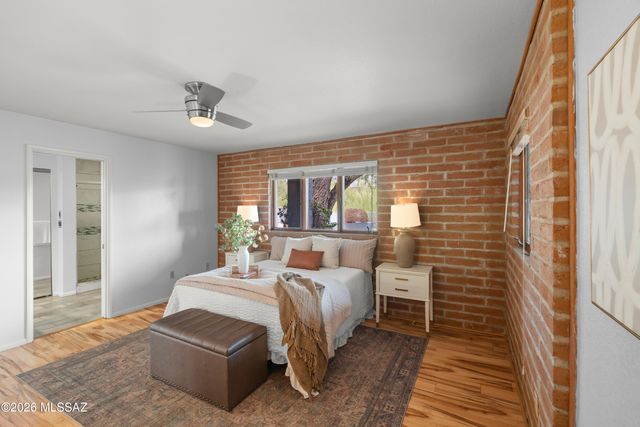 5036 N Calle Bosque, Tucson, AZ 85718