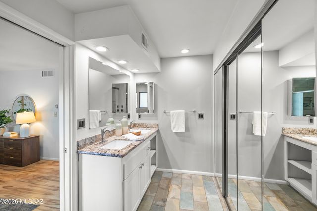 5036 N Calle Bosque, Tucson, AZ 85718