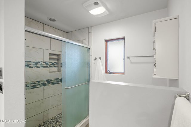 5036 N Calle Bosque, Tucson, AZ 85718