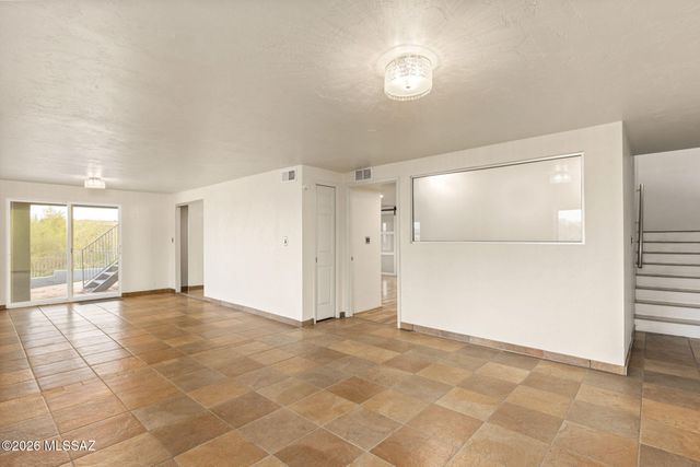 5036 N Calle Bosque, Tucson, AZ 85718