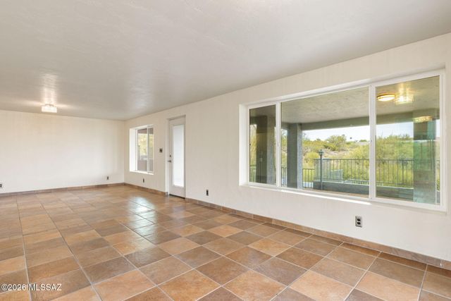 5036 N Calle Bosque, Tucson, AZ 85718
