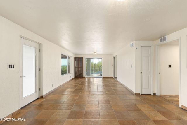 5036 N Calle Bosque, Tucson, AZ 85718