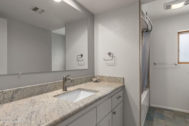 5036 N Calle Bosque, Tucson, AZ 85718