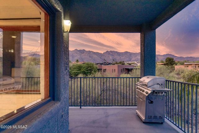 5036 N Calle Bosque, Tucson, AZ 85718