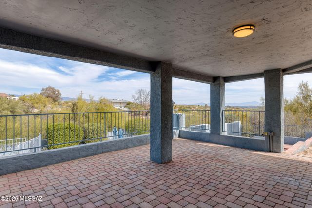 5036 N Calle Bosque, Tucson, AZ 85718