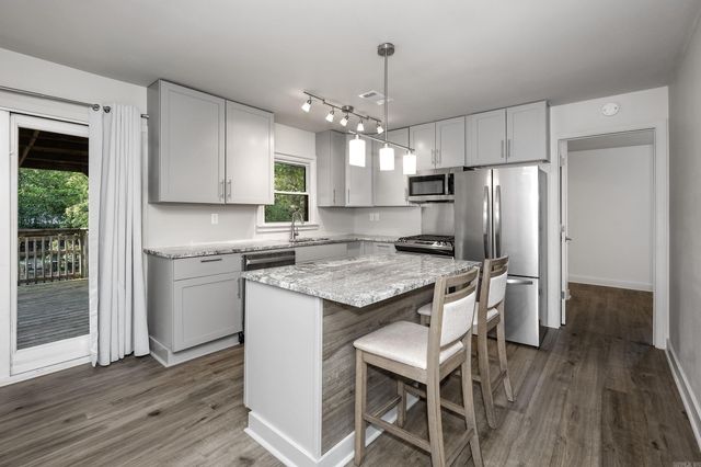 2624 Crouchwood Road, Little Rock, AR 72207