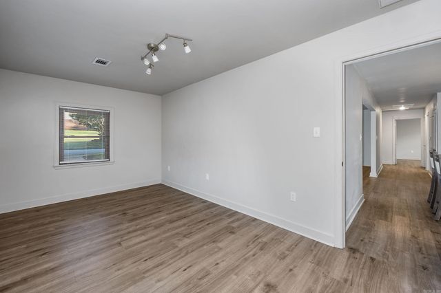2624 Crouchwood Road, Little Rock, AR 72207