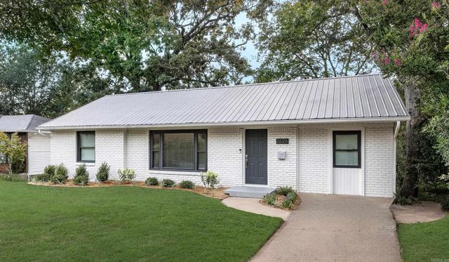 2624 Crouchwood Road, Little Rock, AR 72207