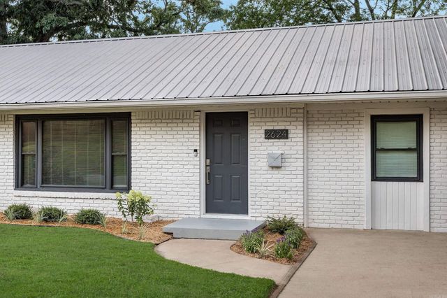 2624 Crouchwood Road, Little Rock, AR 72207