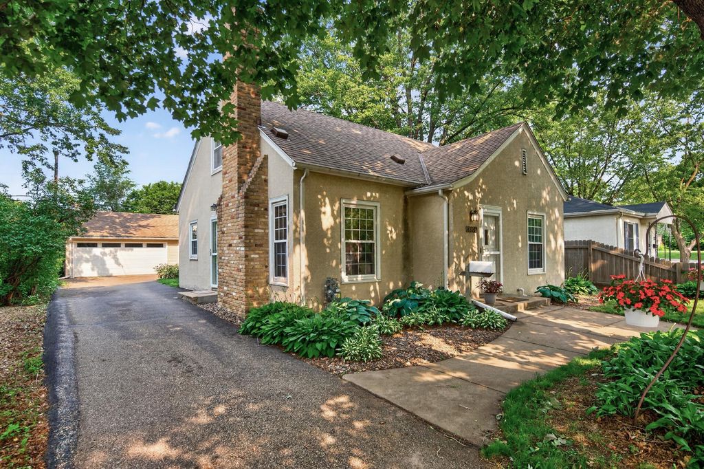 7506 Emerson Avenue S, Richfield, MN 55423