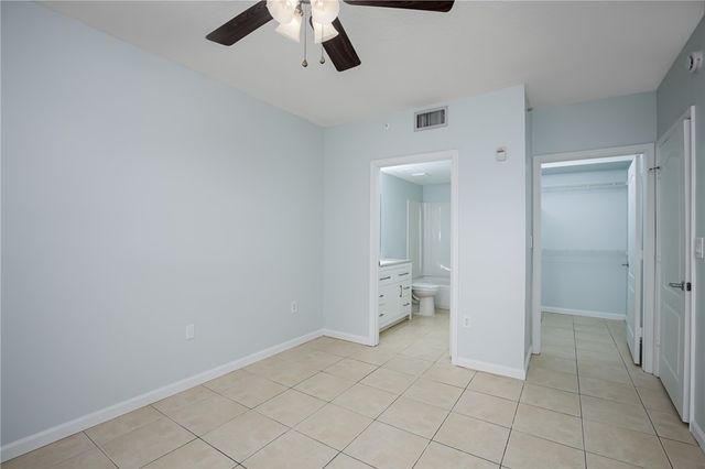 5095 Fairways Circle 107, Vero Beach, FL 32967