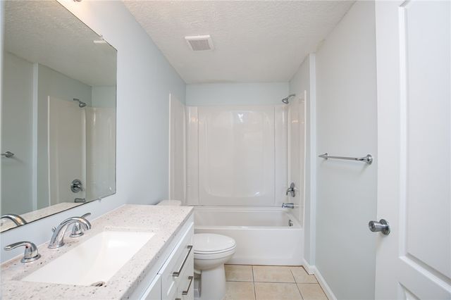 5095 Fairways Circle 107, Vero Beach, FL 32967