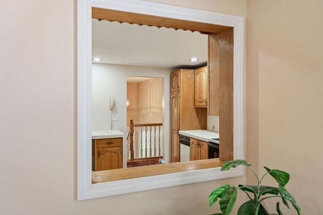 2 Harding Road, Portsmouth, NH 03801
