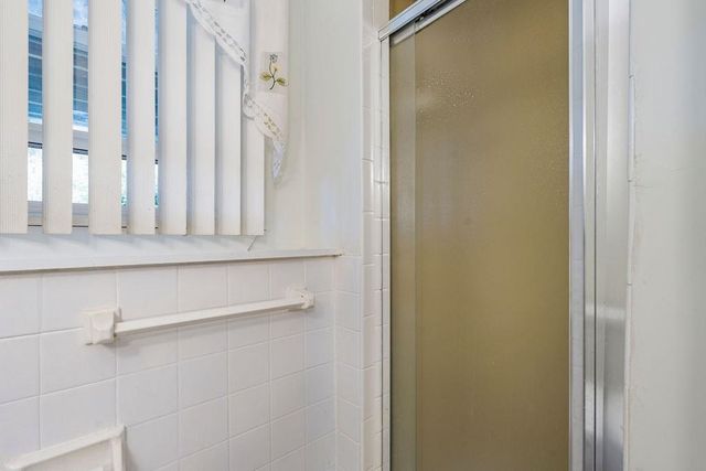 2 Harding Road, Portsmouth, NH 03801