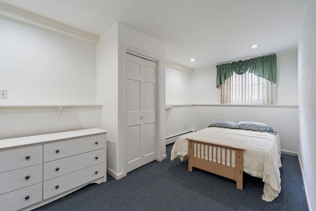 2 Harding Road, Portsmouth, NH 03801