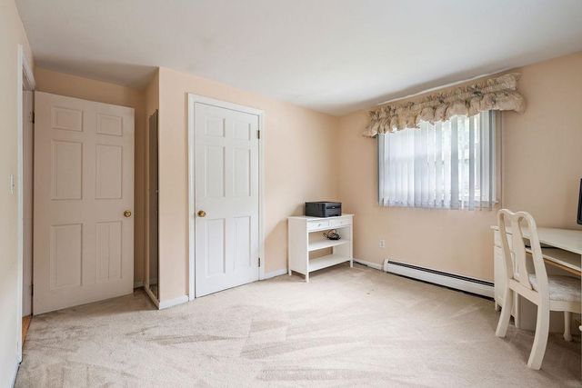 2 Harding Road, Portsmouth, NH 03801