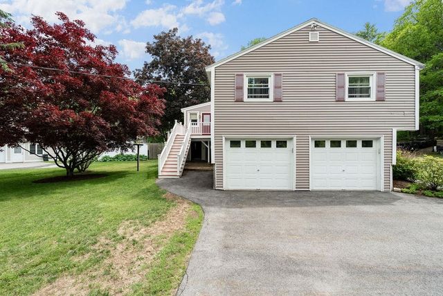 2 Harding Road, Portsmouth, NH 03801