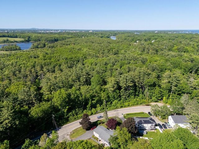 2 Harding Road, Portsmouth, NH 03801