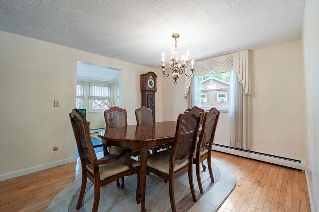 2 Harding Road, Portsmouth, NH 03801