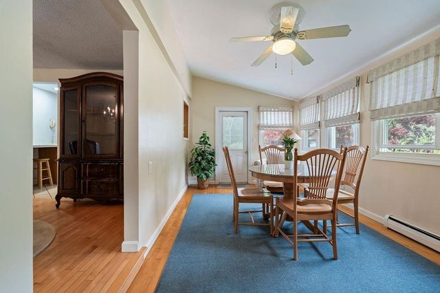 2 Harding Road, Portsmouth, NH 03801