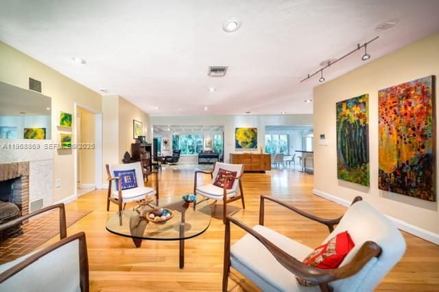 9118 NE 5th Ave, Miami Shores, FL 33138