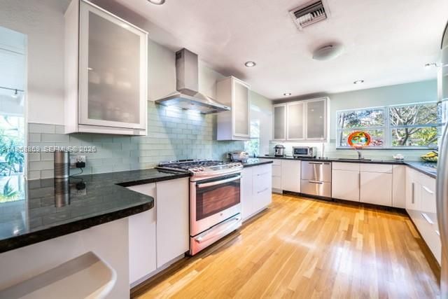 9118 NE 5th Ave, Miami Shores, FL 33138